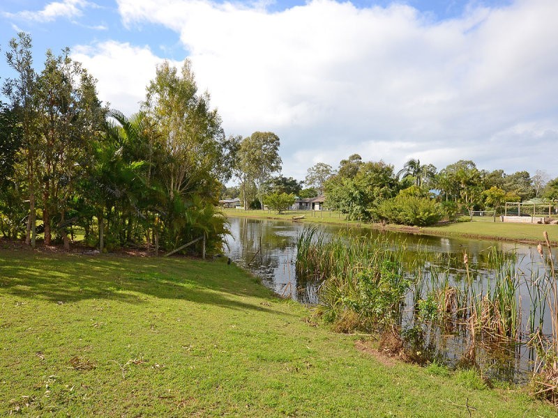 1-5 Vine Forest Drive, Dundowran Beach QLD 4655