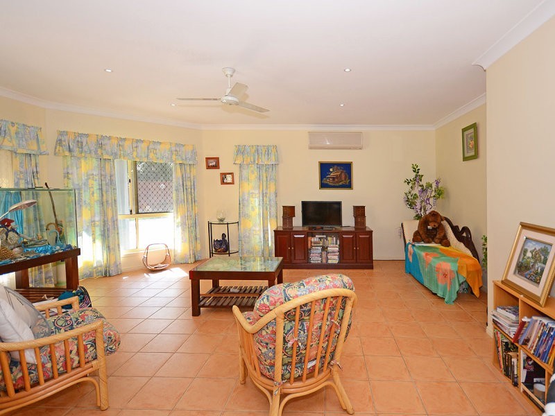 1-5 Vine Forest Drive, Dundowran Beach QLD 4655