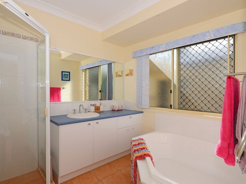 1-5 Vine Forest Drive, Dundowran Beach QLD 4655