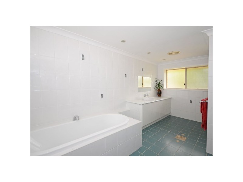 1-55 Colman Crescent, Burrum River QLD 4659