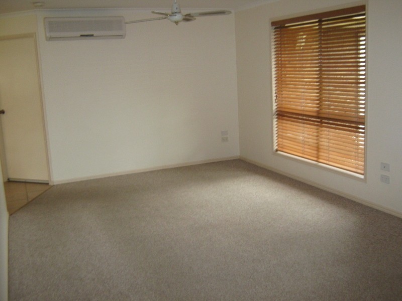 1 King Richard Court, Urangan QLD 4655