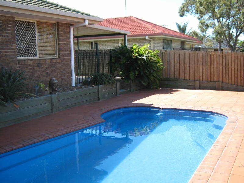 1 King Richard Court, Urangan QLD 4655