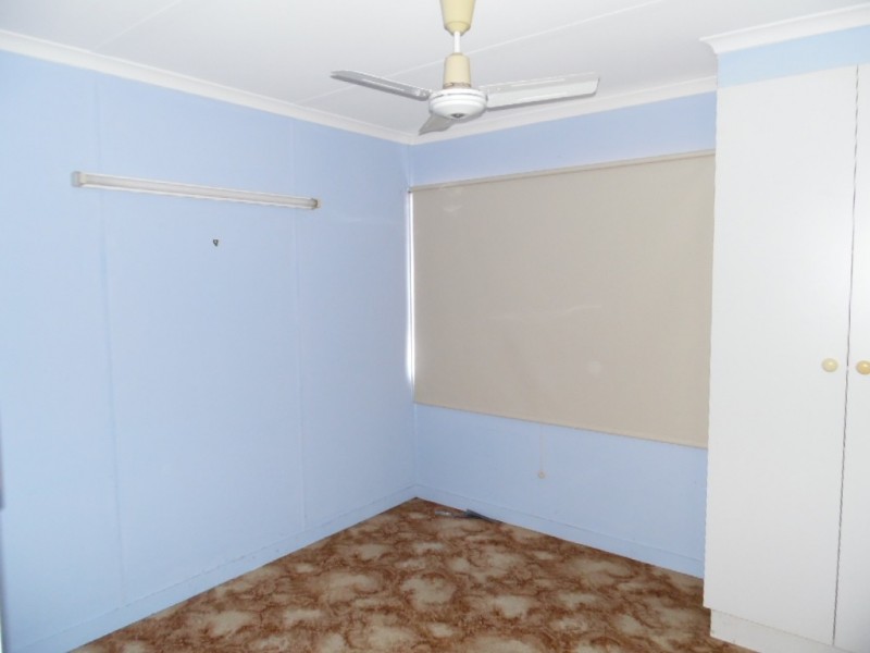 25 Honiton Street, Torquay QLD 4655