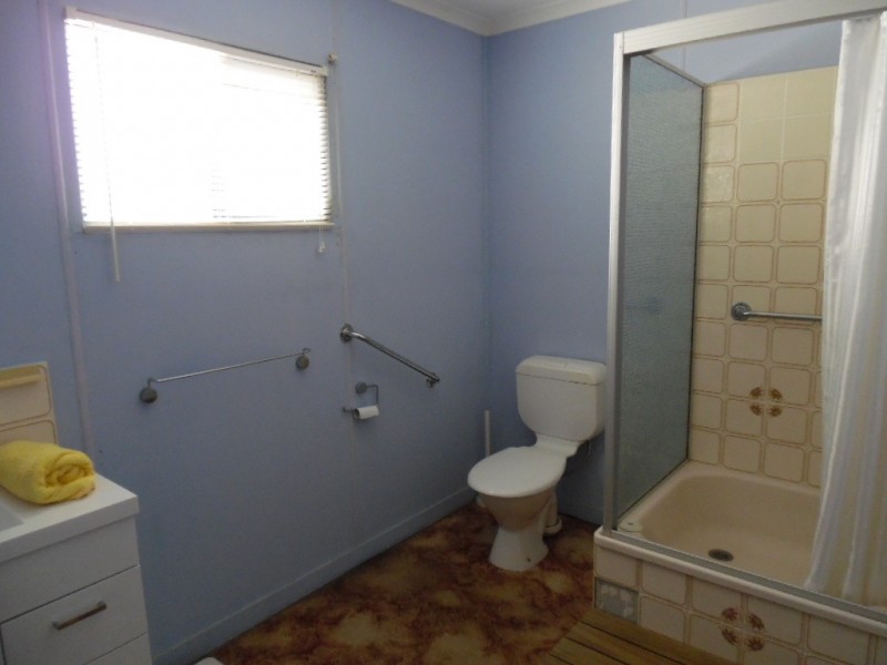 25 Honiton Street, Torquay QLD 4655