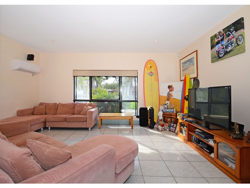 10 Windemere Road, Wondunna QLD 4655