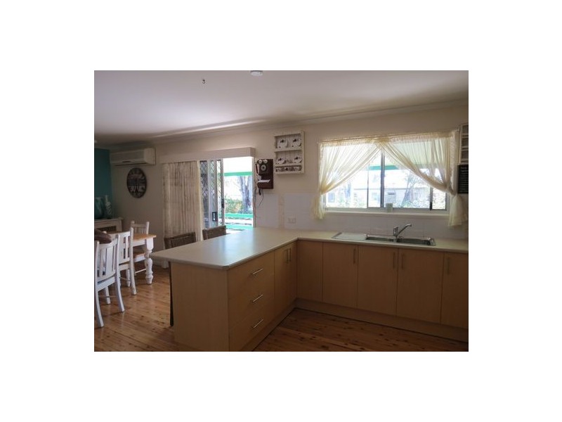 50 Hillcrest Avenue, Scarness QLD 4655