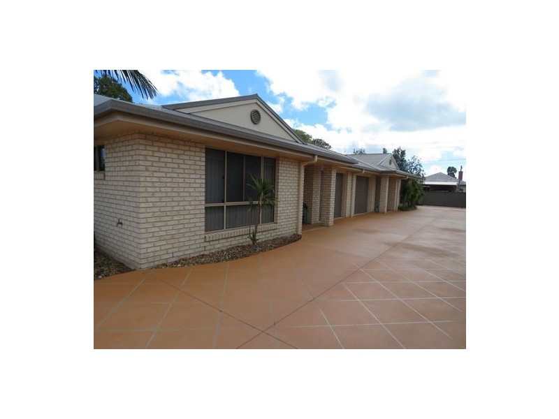 2/41 Watson Street, Pialba QLD 4655