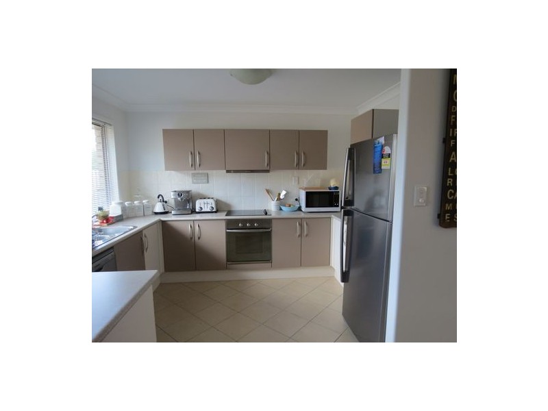 2/41 Watson Street, Pialba QLD 4655