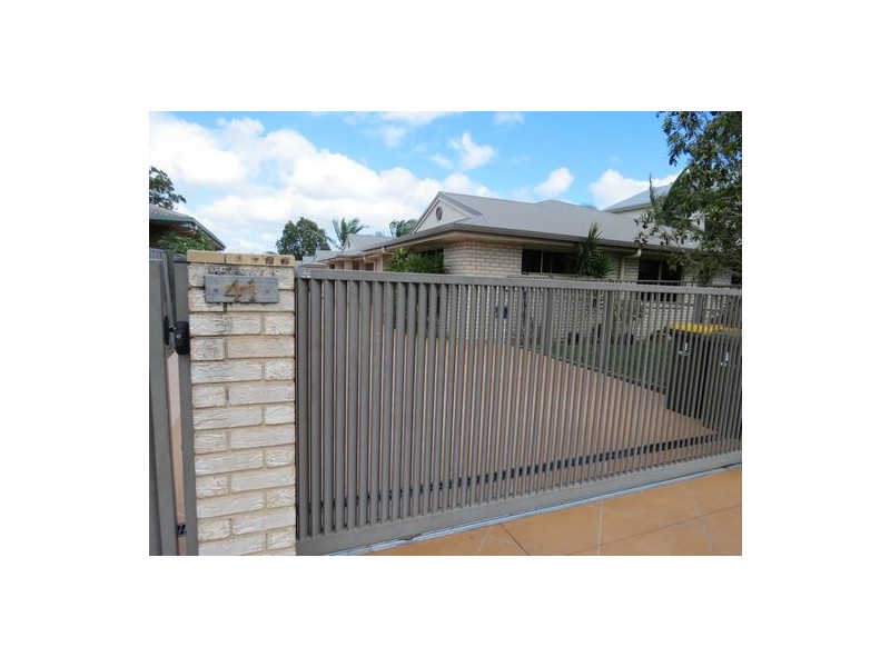 2/41 Watson Street, Pialba QLD 4655