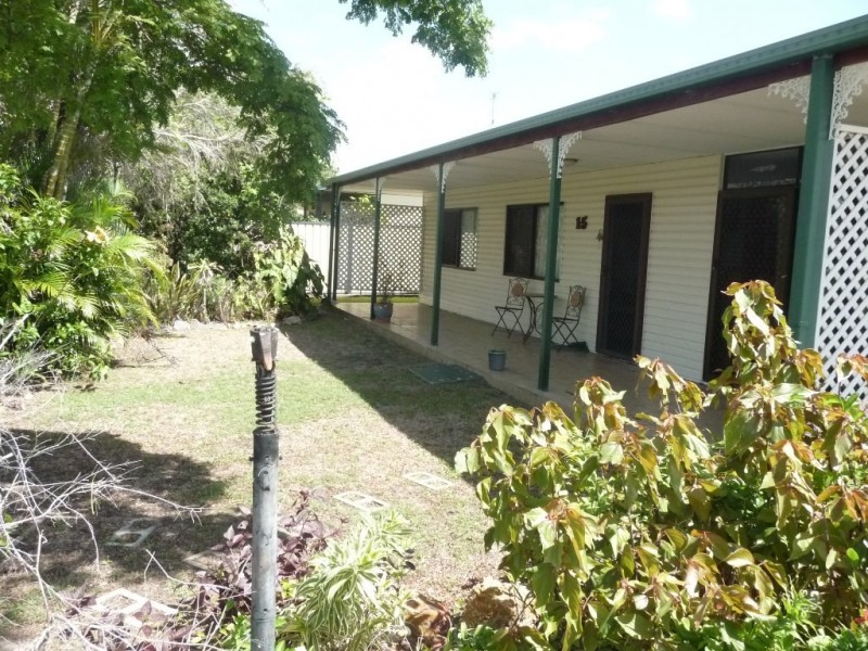 15 Caringa Street, Urangan QLD 4655
