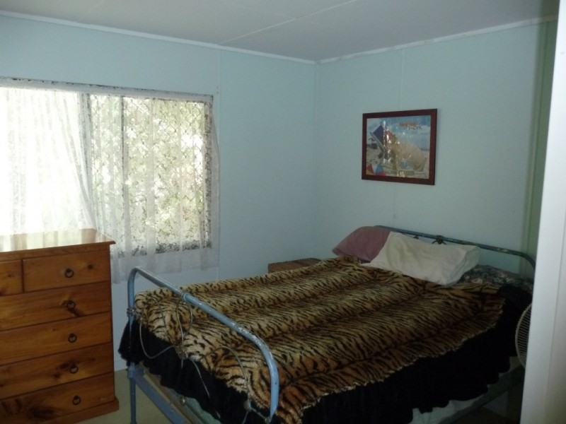 15 Caringa Street, Urangan QLD 4655