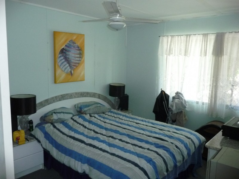 15 Caringa Street, Urangan QLD 4655