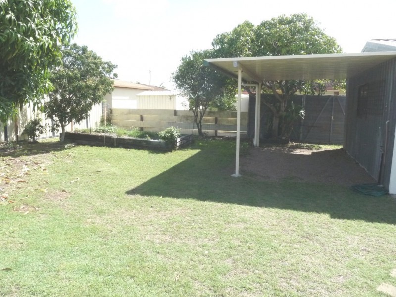 15 Caringa Street, Urangan QLD 4655