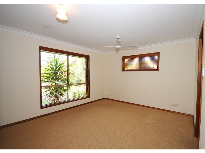 5 Wattlebird Lane, Eli Waters QLD 4655