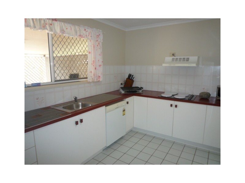 25 Parkway Drive, Scarness QLD 4655