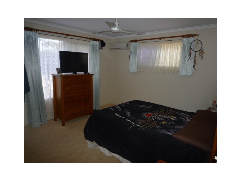 25 Parkway Drive, Scarness QLD 4655