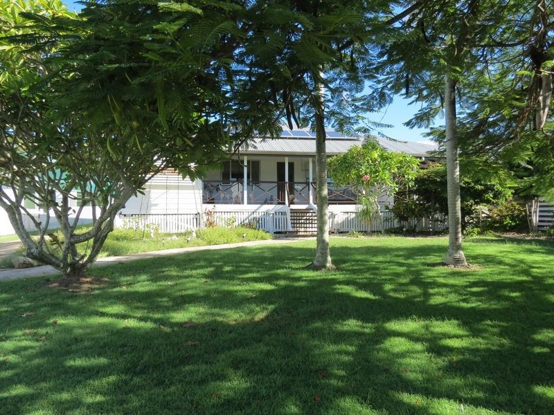 41 Kent Street, Urangan QLD 4655
