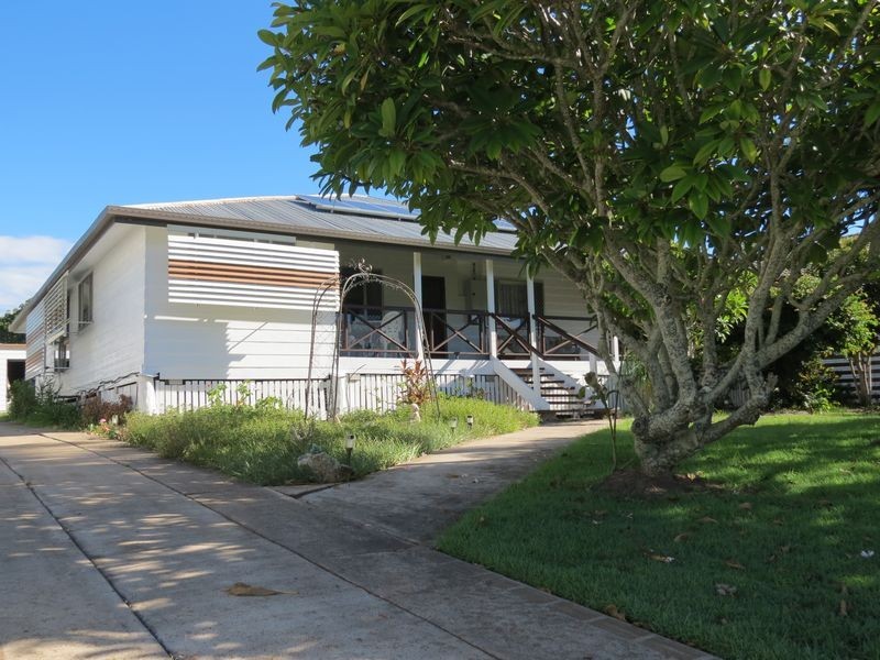 41 Kent Street, Urangan QLD 4655