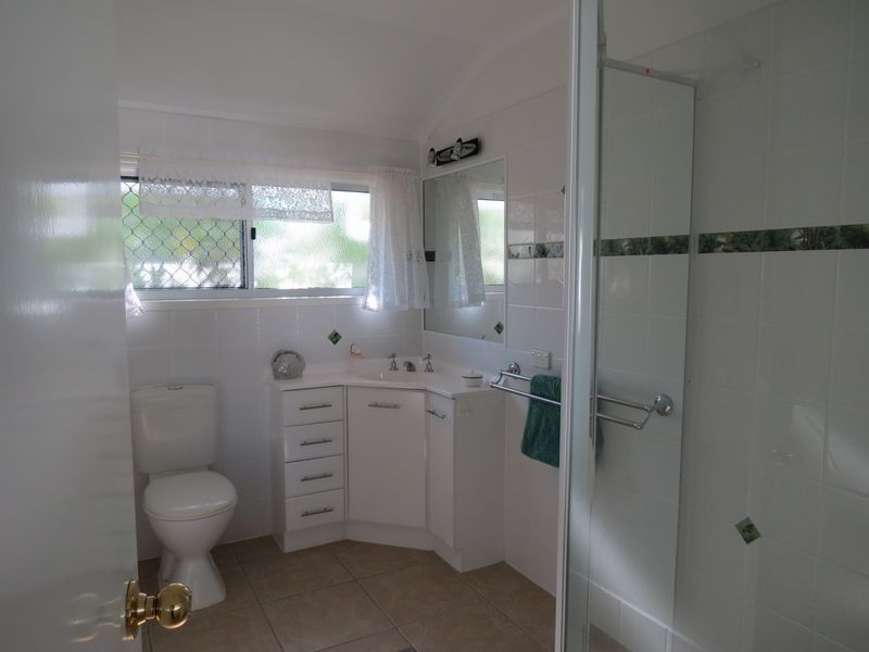 41 Kent Street, Urangan QLD 4655