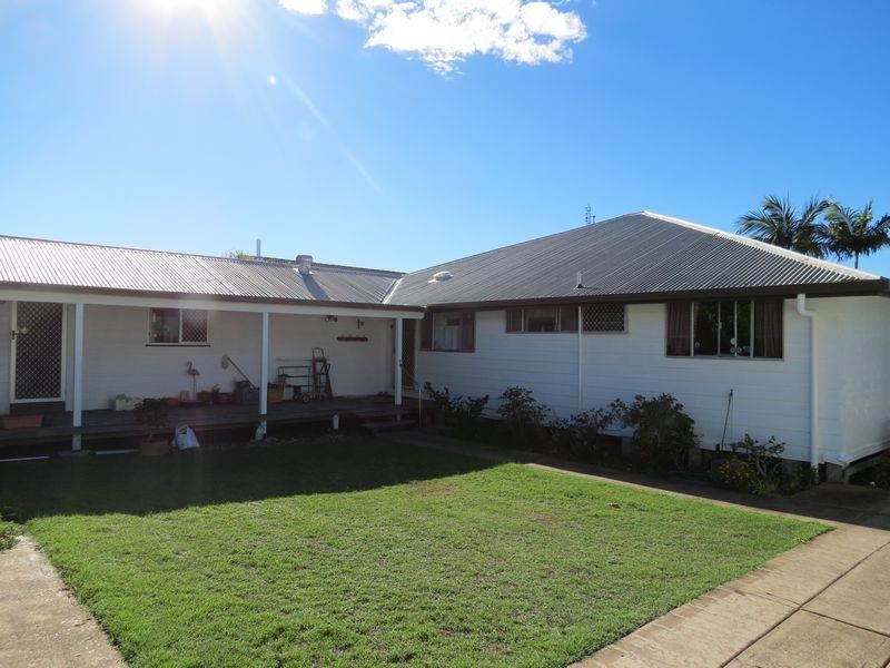 41 Kent Street, Urangan QLD 4655