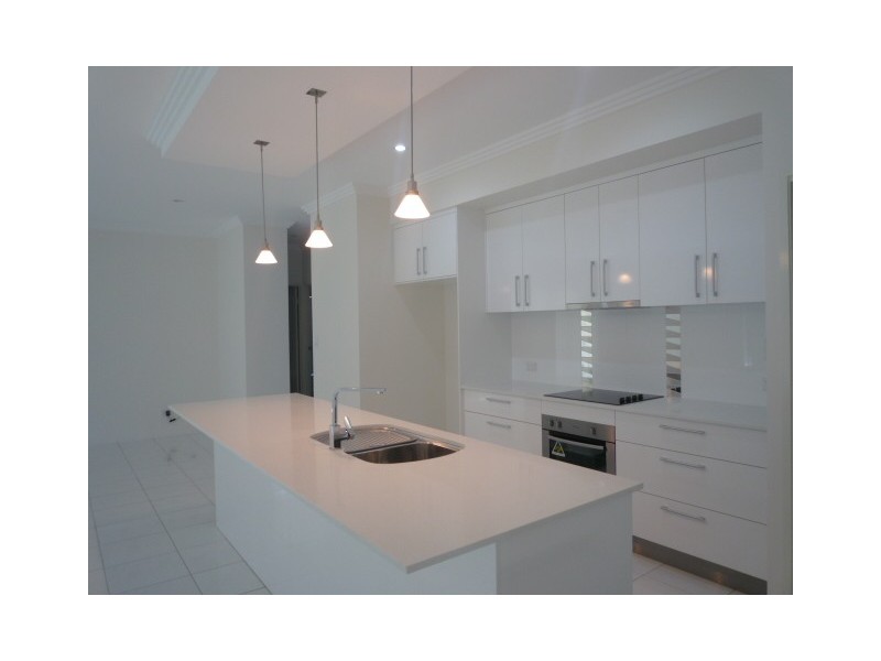 14 Morinda Way, Urraween QLD 4655
