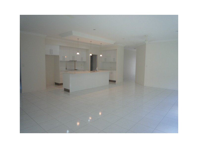 14 Morinda Way, Urraween QLD 4655