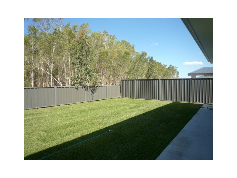 14 Morinda Way, Urraween QLD 4655