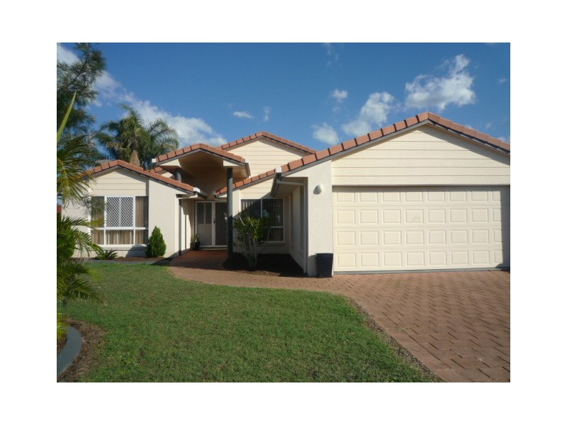 52 Bowerbird Ave, Eli Waters QLD 4655