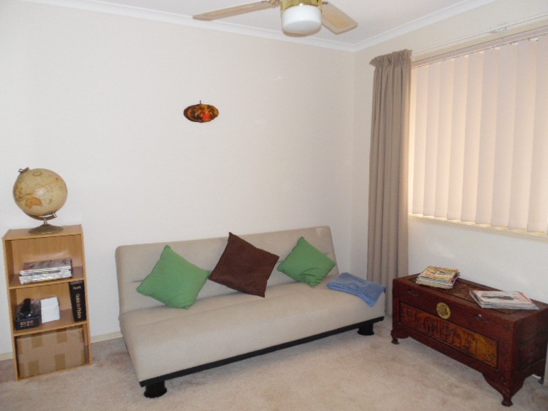 52 Bowerbird Ave, Eli Waters QLD 4655