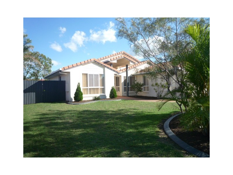 52 Bowerbird Ave, Eli Waters QLD 4655