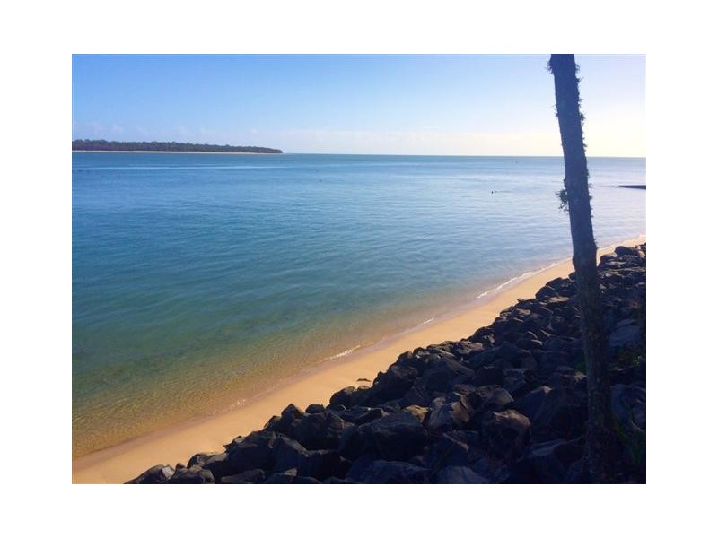 56 Burrum Street, Burrum Heads QLD 4659