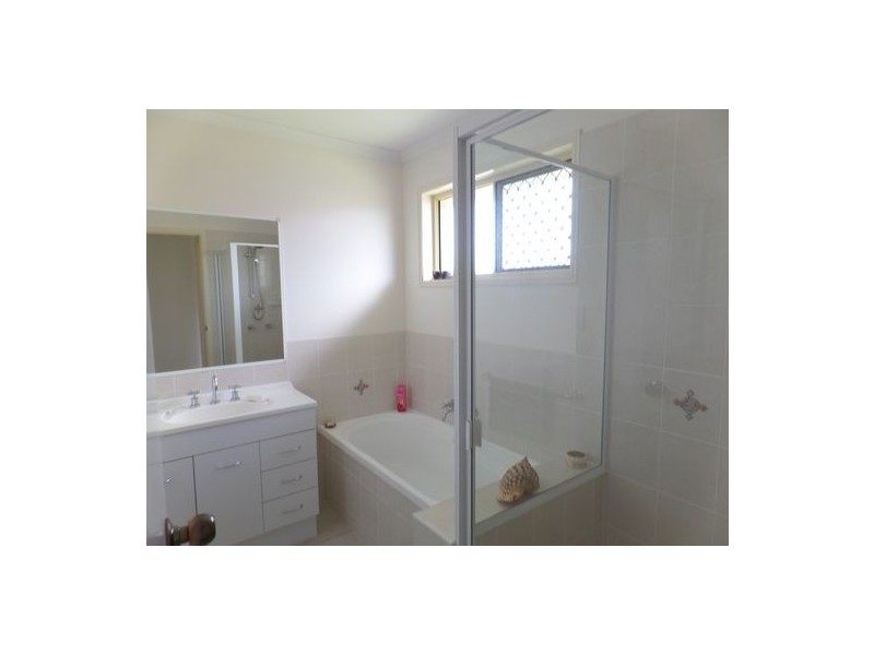 1 Delta Way, Point Vernon QLD 4655