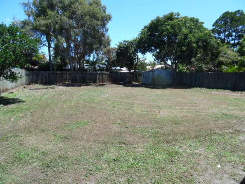 17 Cunningham Street, Torquay QLD 4655