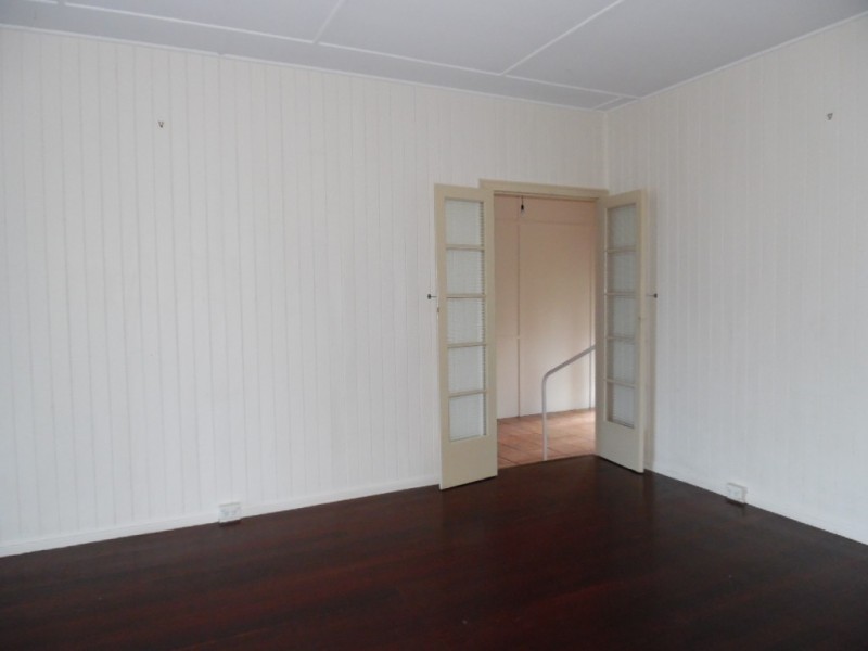 17 Cunningham Street, Torquay QLD 4655