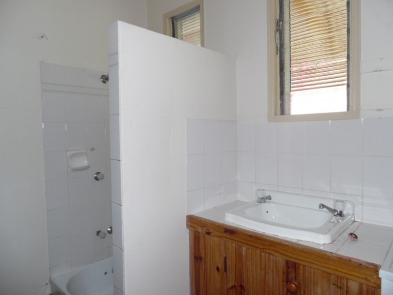 17 Cunningham Street, Torquay QLD 4655