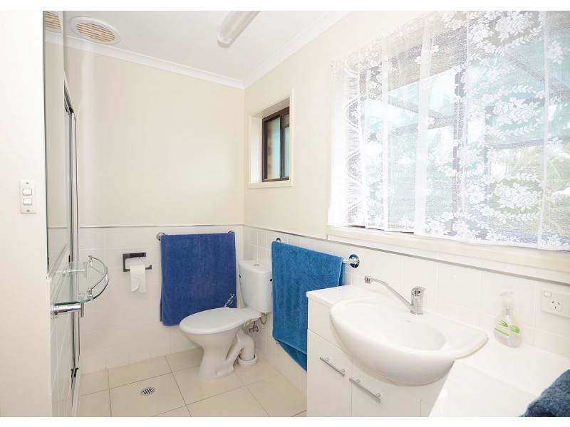 104 Murphy Street, Point Vernon QLD 4655