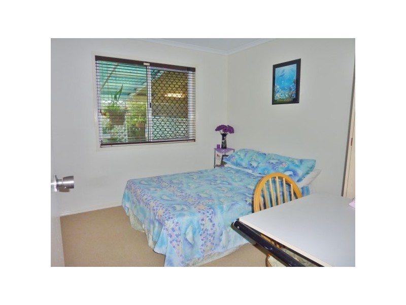 64 North Street, Point Vernon QLD 4655