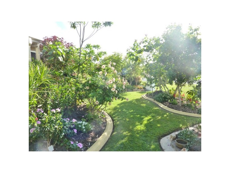 64 North Street, Point Vernon QLD 4655