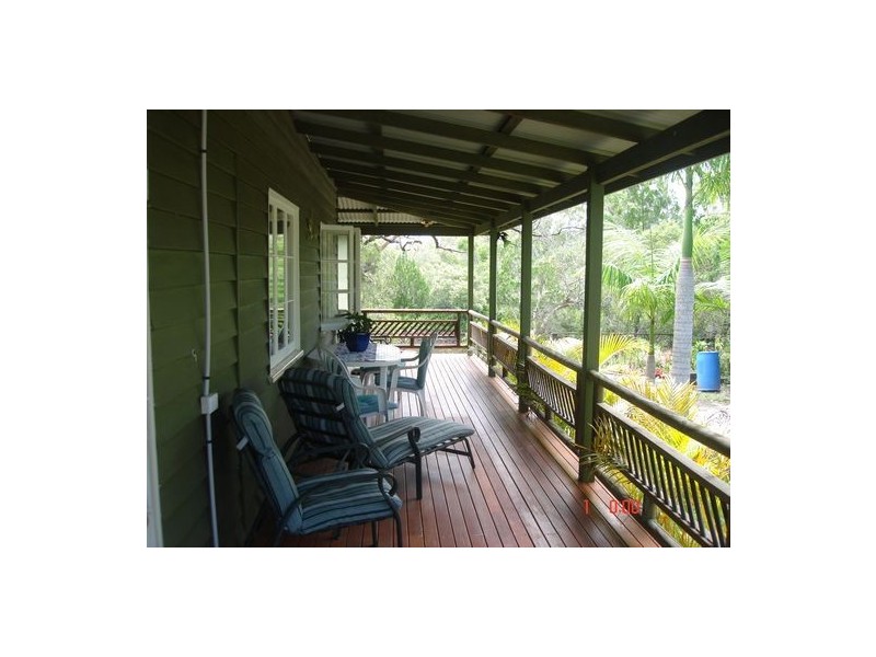 8 Jacqueline Drive, Pacific Haven QLD 4659