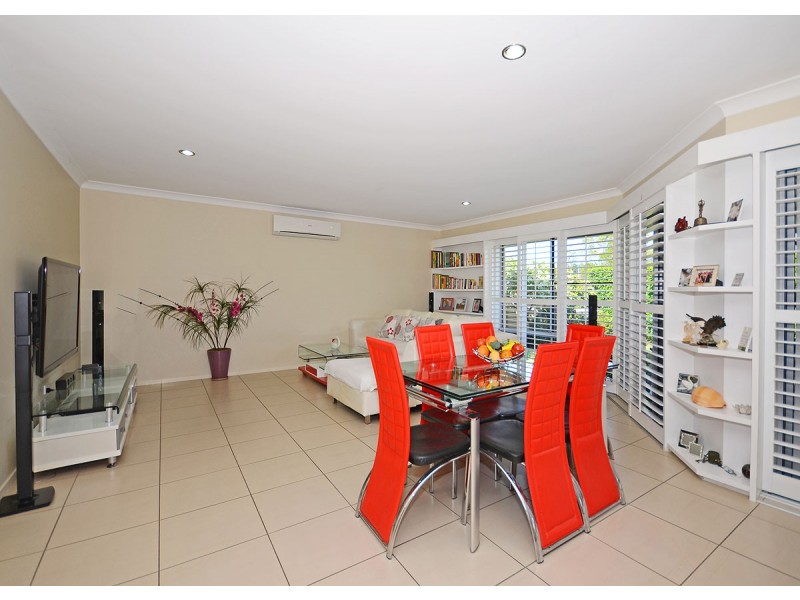 13 Fulmar Court, Burrum Heads QLD 4659