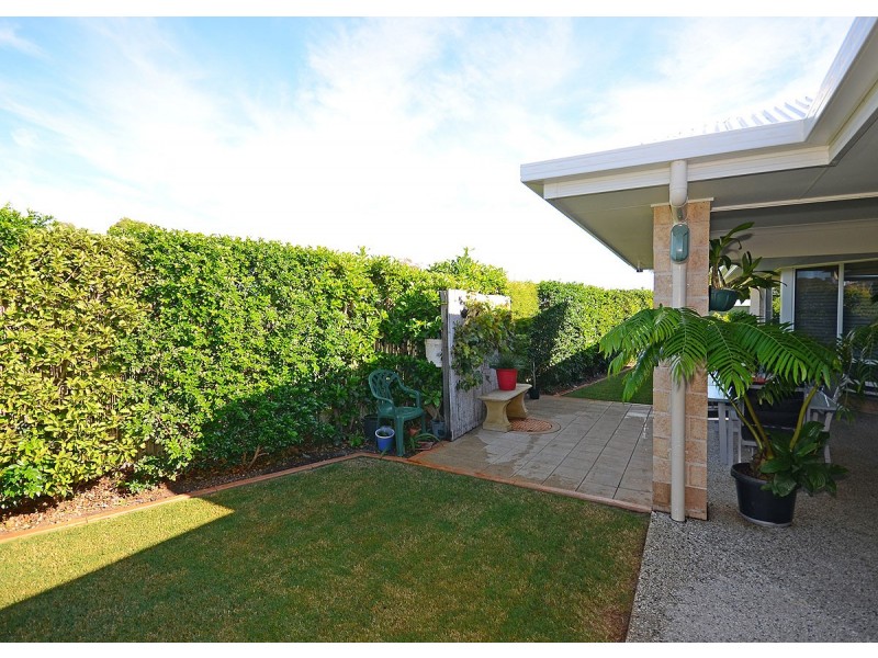 13 Fulmar Court, Burrum Heads QLD 4659