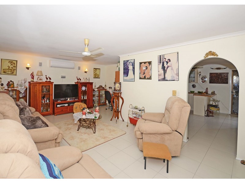 15 Greenway Drive, Pialba QLD 4655