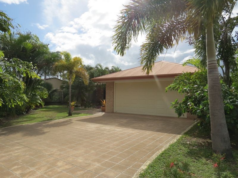 24 Jonwest Close, Torquay QLD 4655