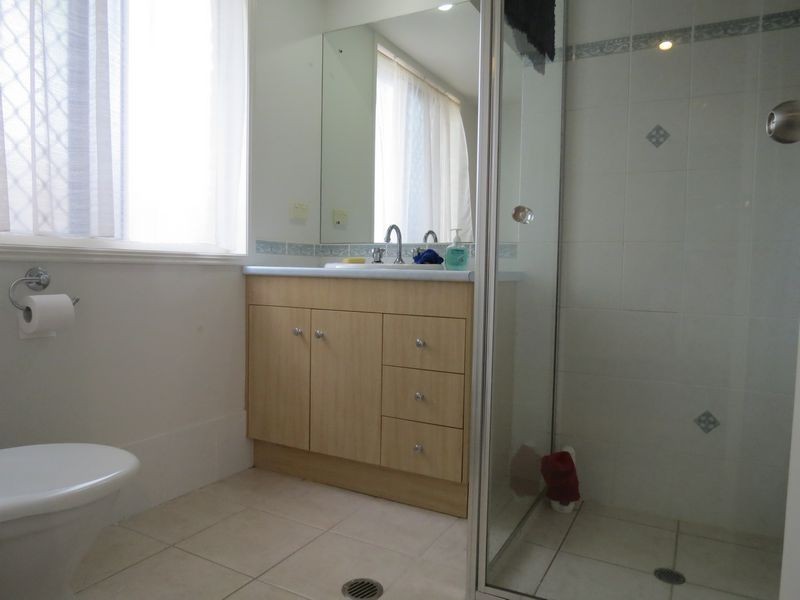 24 Jonwest Close, Torquay QLD 4655