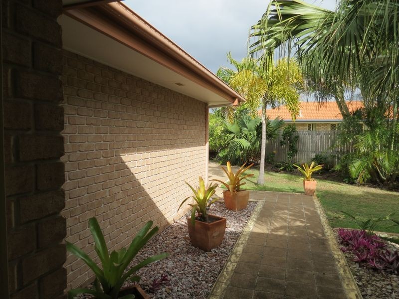 24 Jonwest Close, Torquay QLD 4655