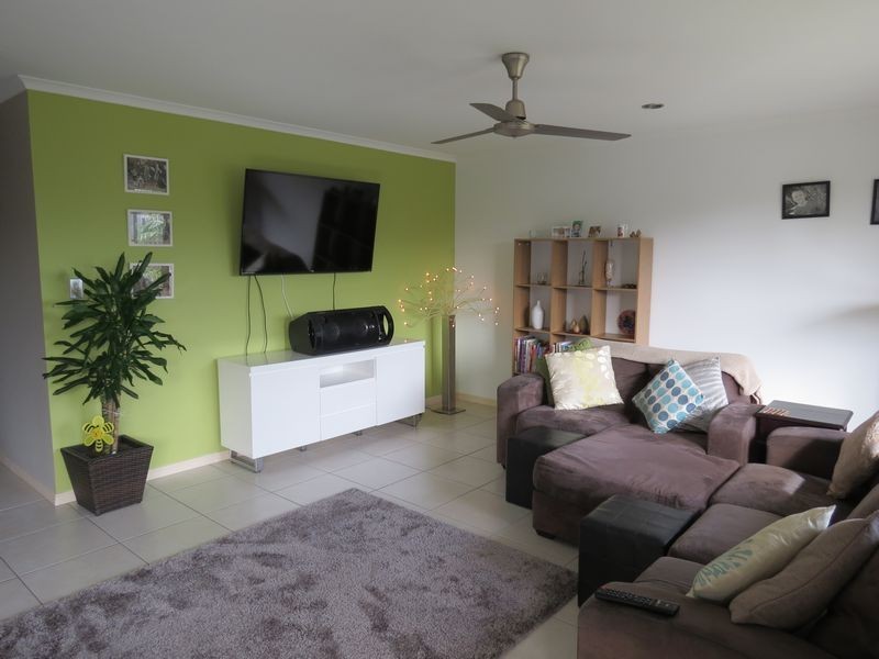 72 Endeavour Way, Eli Waters QLD 4655