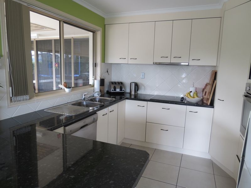 72 Endeavour Way, Eli Waters QLD 4655