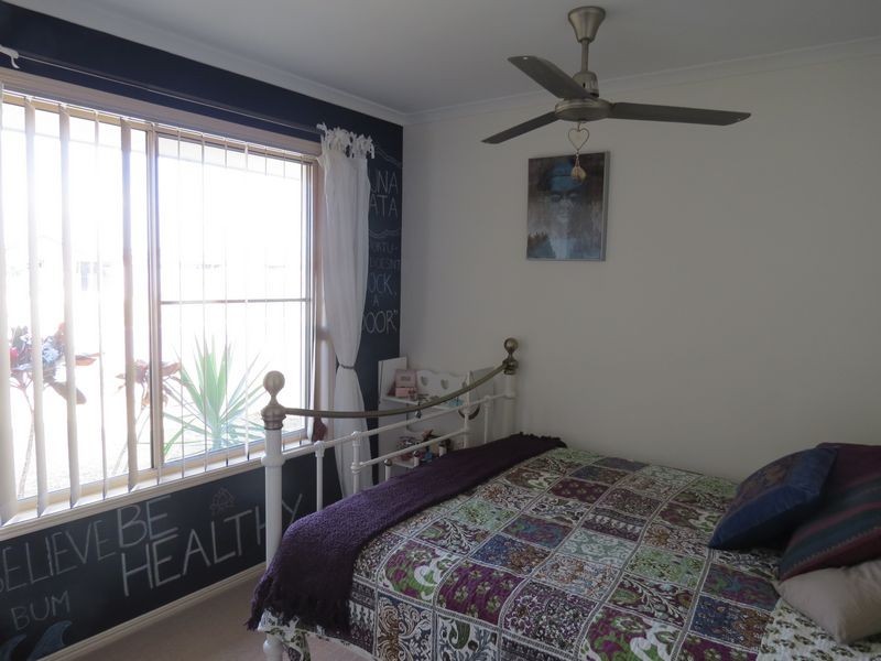 72 Endeavour Way, Eli Waters QLD 4655