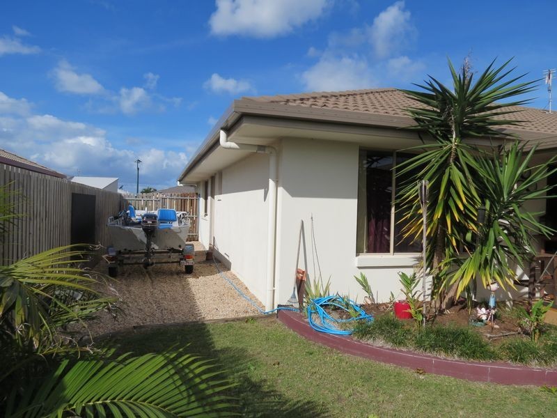 72 Endeavour Way, Eli Waters QLD 4655