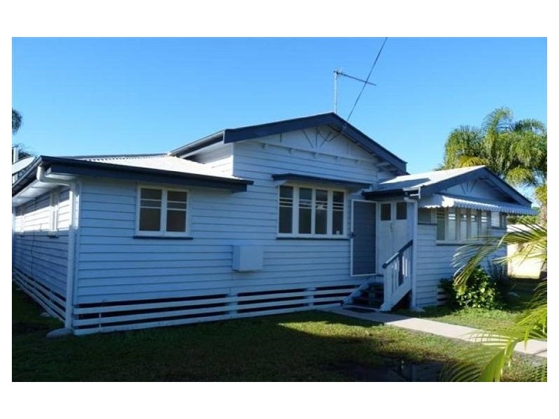 32 Pulgul Street, Urangan QLD 4655